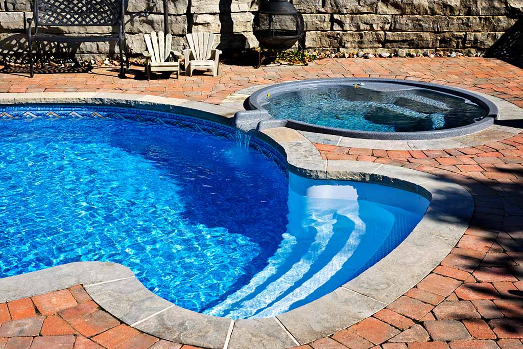 pool and hottub combo